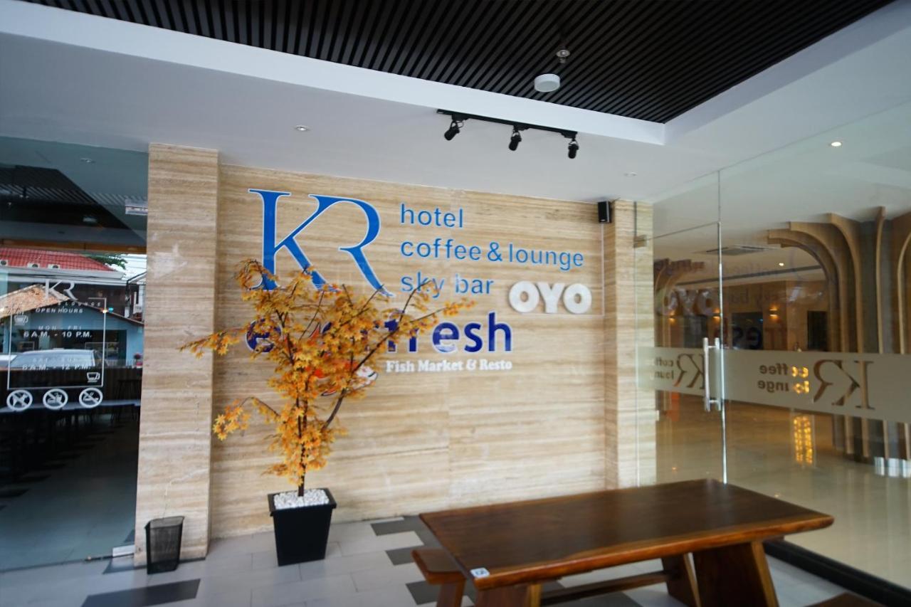 Oyo 344 Kr Hotel Palembang Exteriör bild