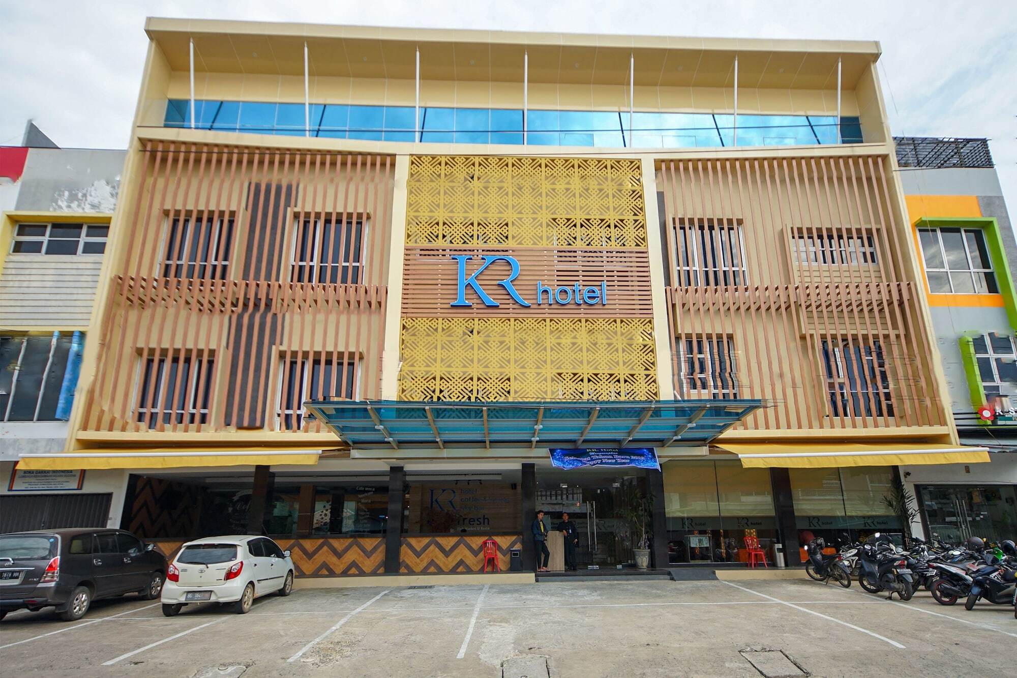 Oyo 344 Kr Hotel Palembang Exteriör bild